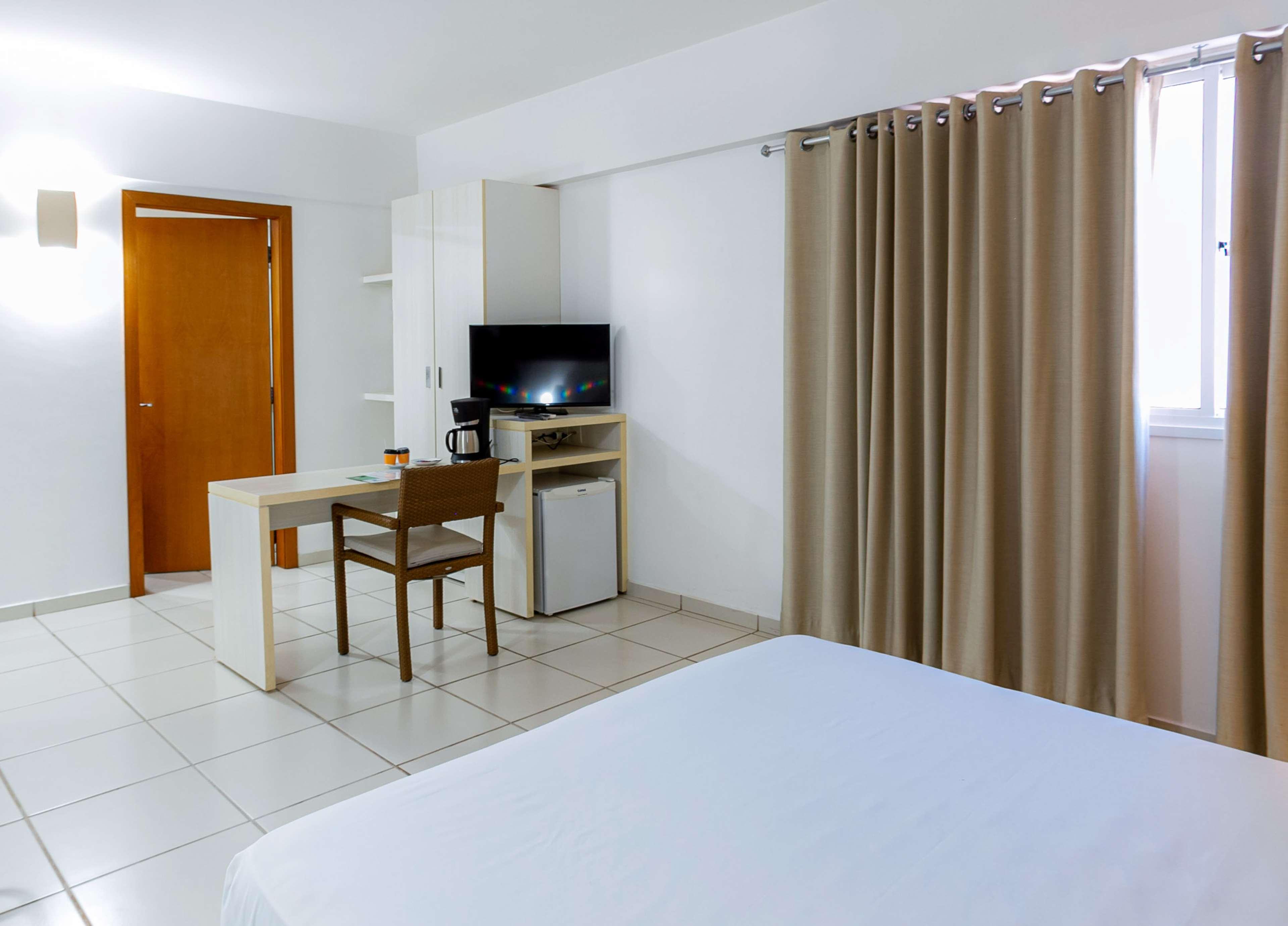 Best Western Suites Le Jardin Caldas Novas Exterior foto