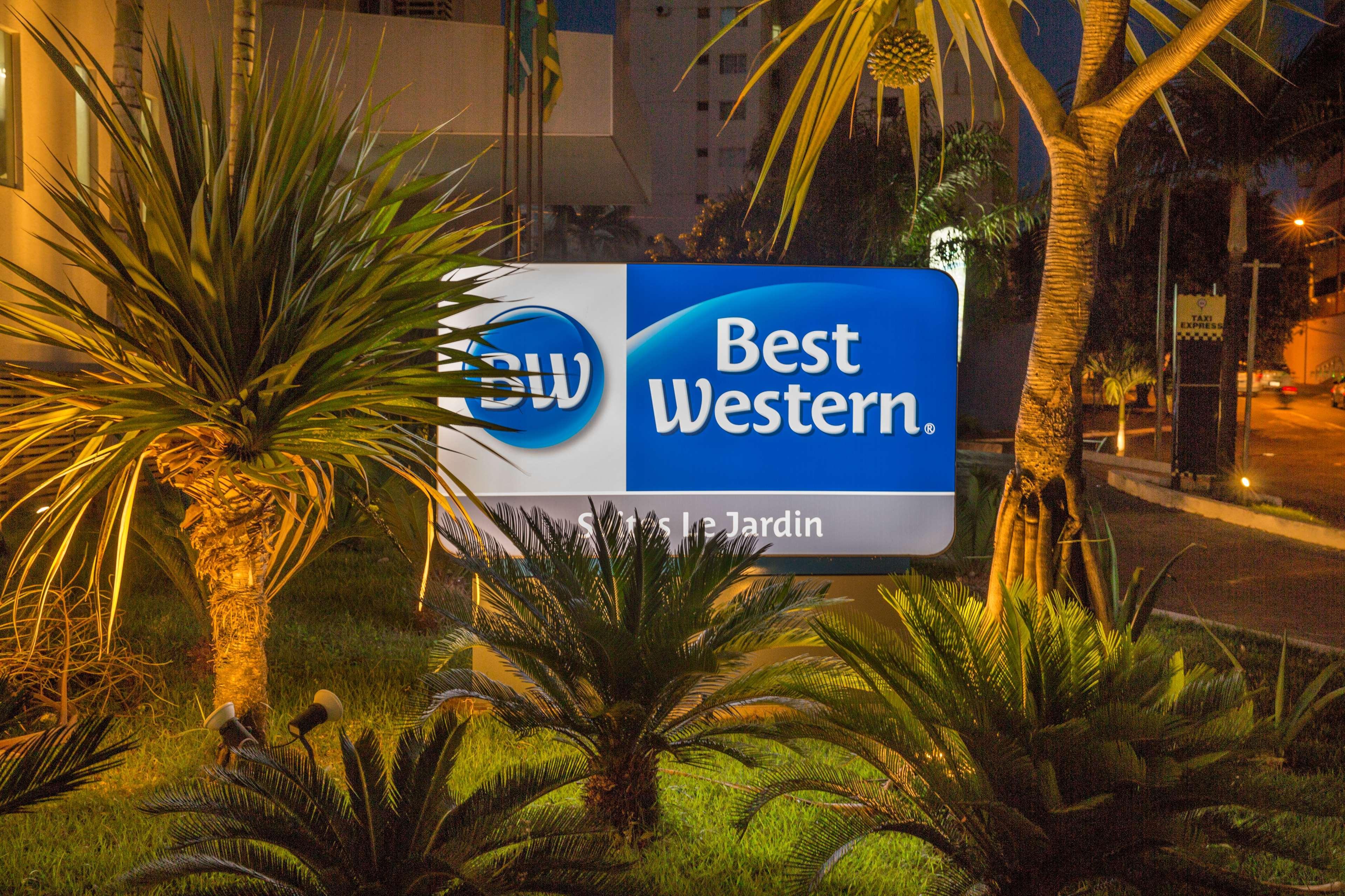Best Western Suites Le Jardin Caldas Novas Exterior foto